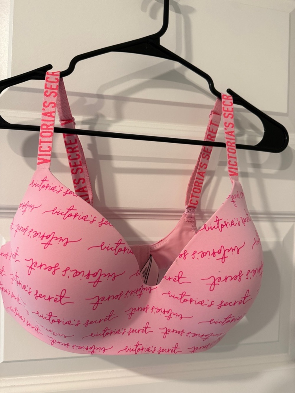 Victoria's Secret Pink Script Wireless Bra T-Shirt lightly lined 38DD strap